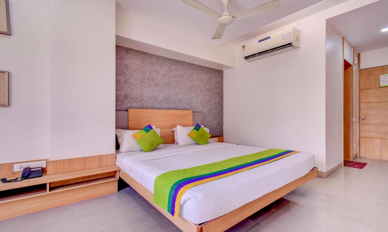 Treebo Admiral Suites New Usmanpura Aurangabad  Exterior photo