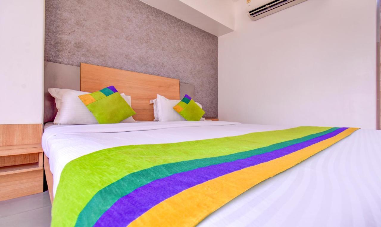 Treebo Admiral Suites New Usmanpura Aurangabad  Exterior photo