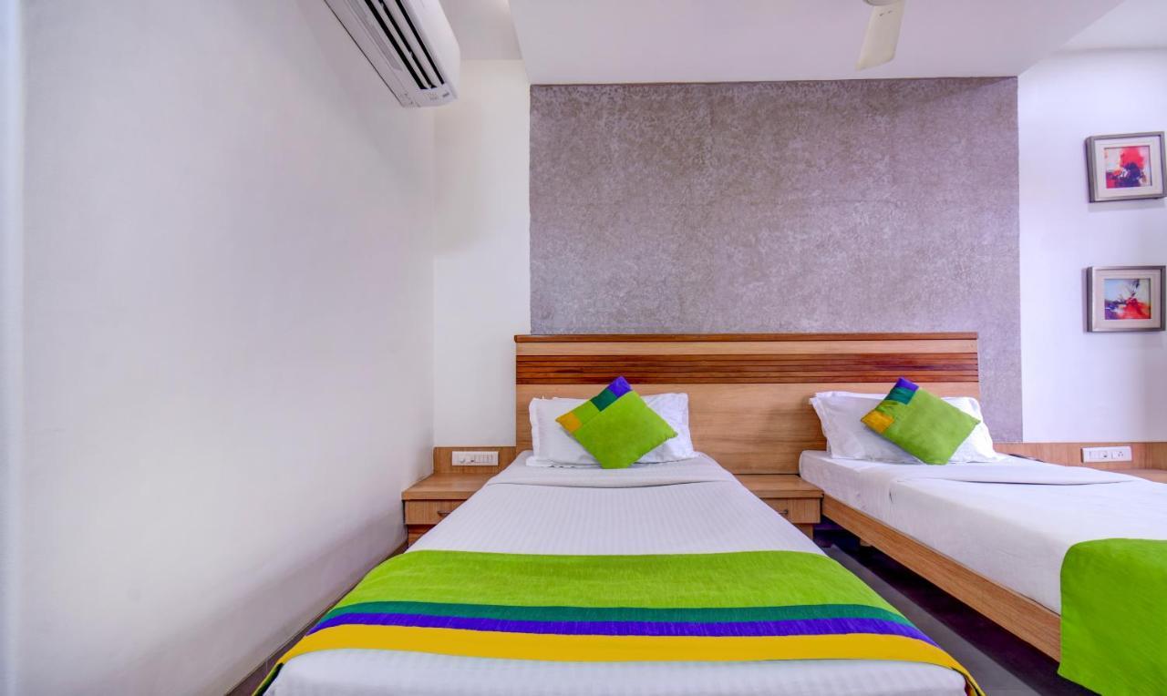 Treebo Admiral Suites New Usmanpura Aurangabad  Exterior photo