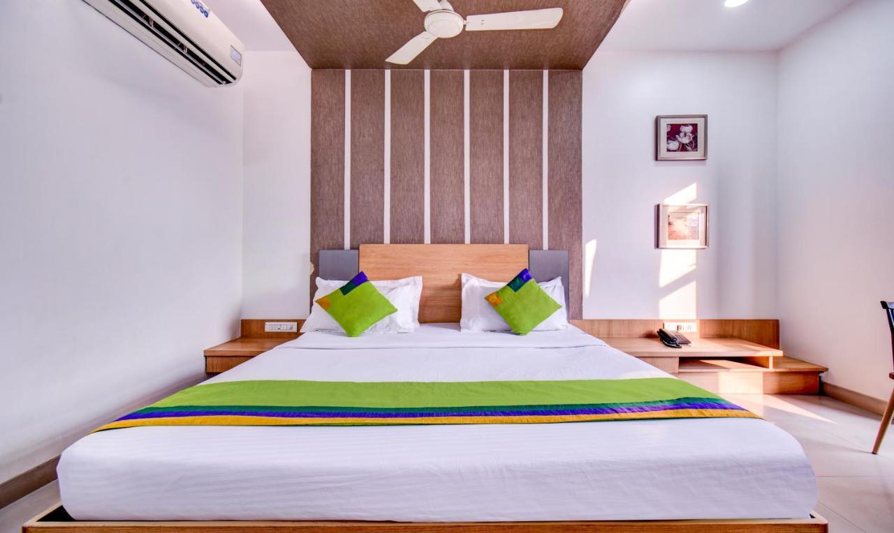 Treebo Admiral Suites New Usmanpura Aurangabad  Exterior photo
