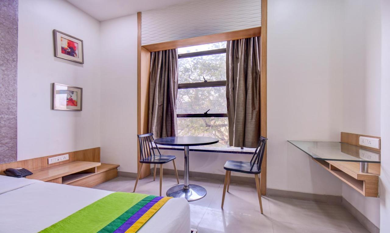Treebo Admiral Suites New Usmanpura Aurangabad  Exterior photo