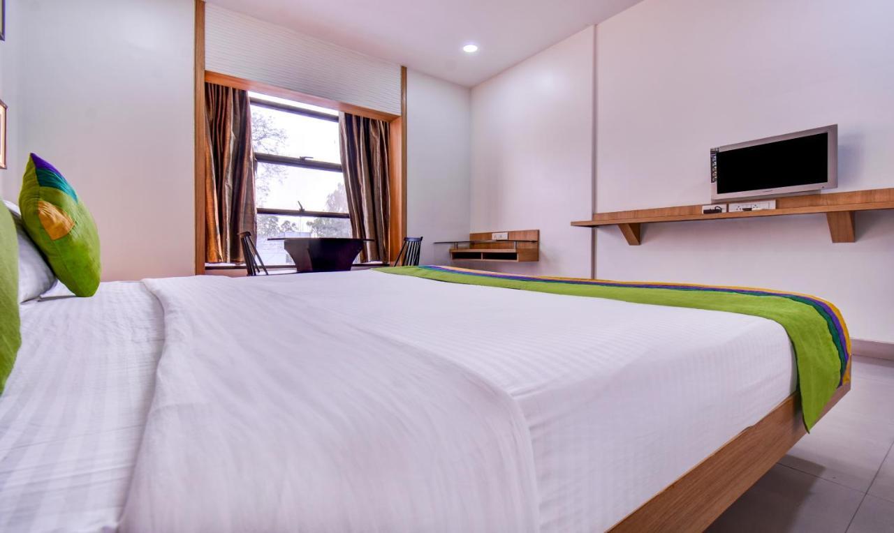 Treebo Admiral Suites New Usmanpura Aurangabad  Exterior photo