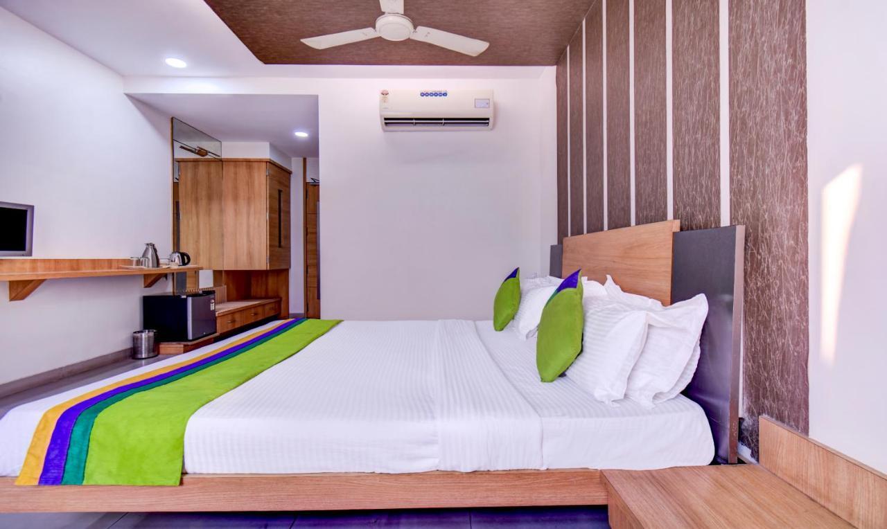 Treebo Admiral Suites New Usmanpura Aurangabad  Exterior photo