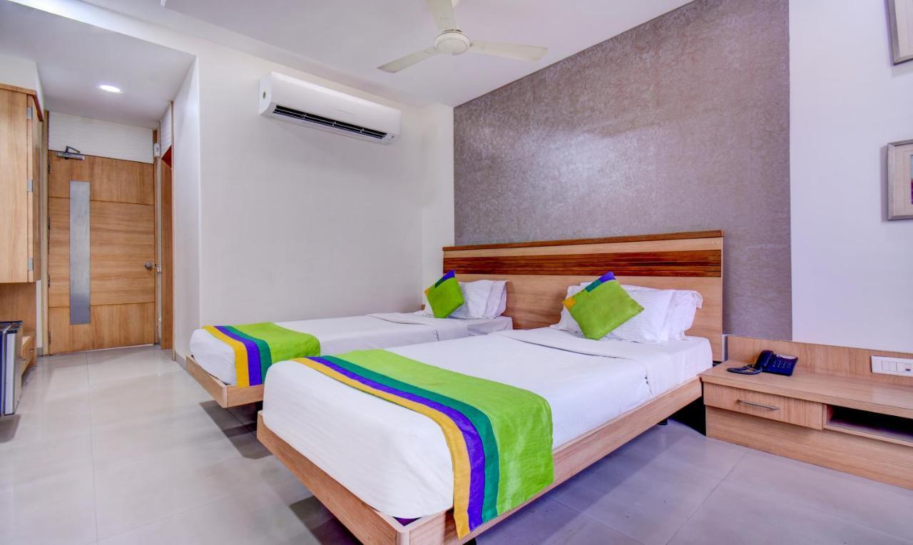 Treebo Admiral Suites New Usmanpura Aurangabad  Exterior photo